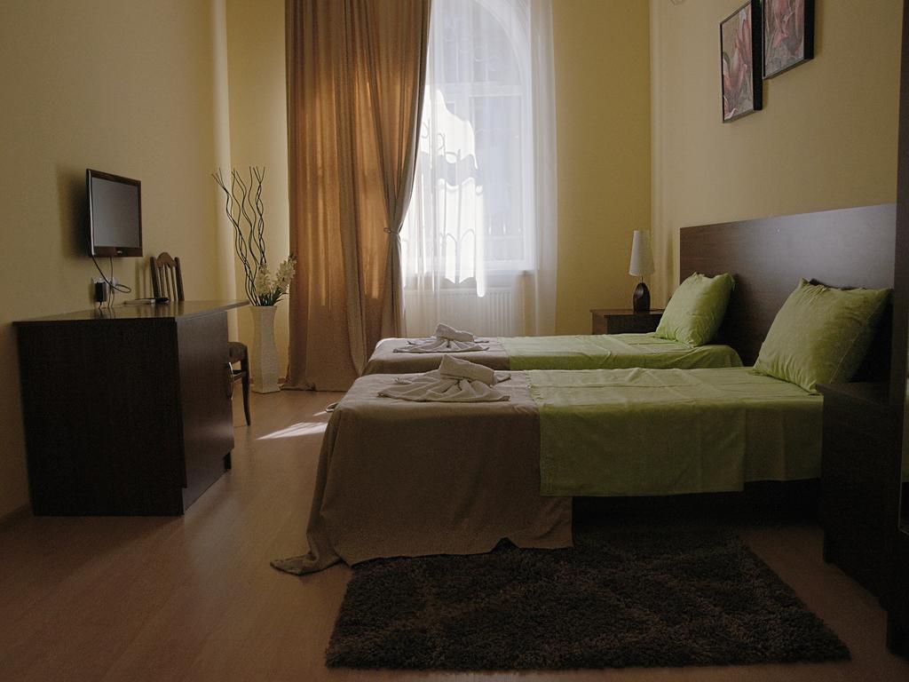 Hotel Tbilisi Garden Δωμάτιο φωτογραφία