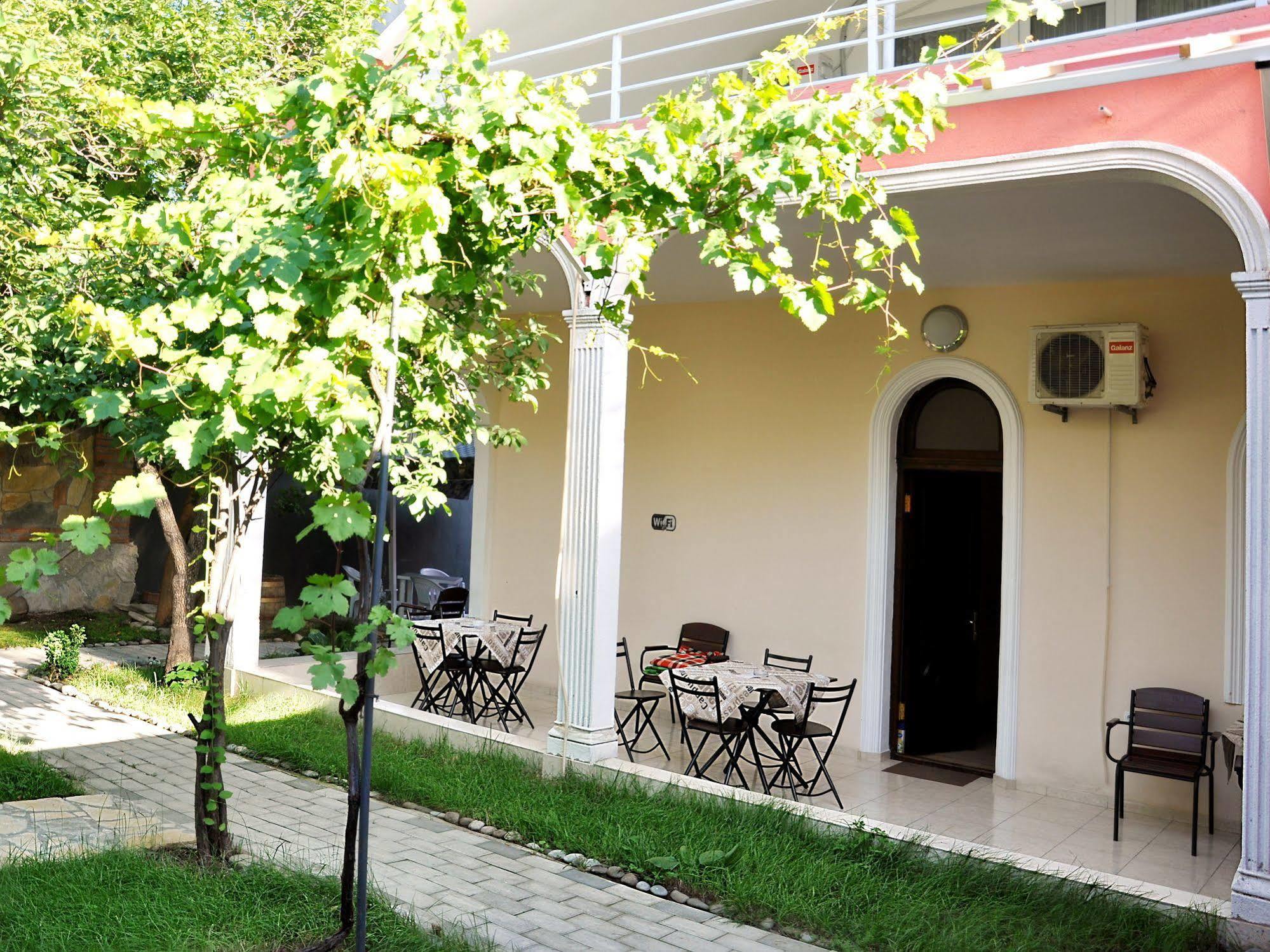 Hotel Tbilisi Garden Εξωτερικό φωτογραφία